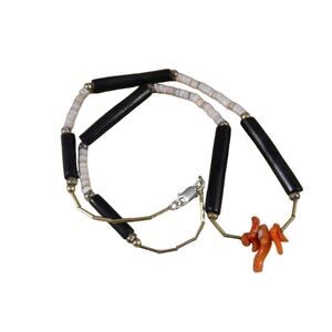 Vintage Coral Shell Necklace, 1990s Necklace, Silver Coral Chip Choker Necklace